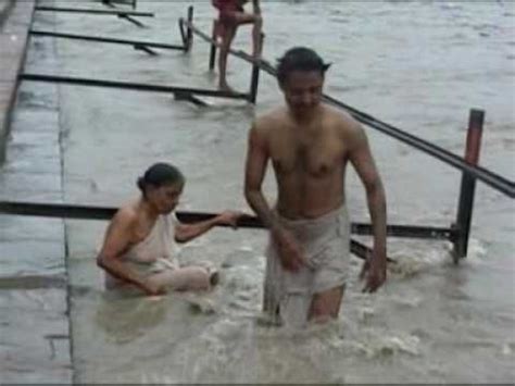 Haridwar Part Bathing In Ganga Youtube