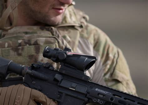 Military Rifle Scopes Sights And Optics Trijicon®