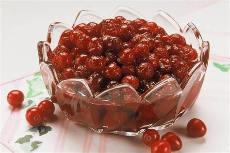 Homemade cranberry sauce with orange juice recipe is made with only 5 ingredients in under 30 minutes, and it can be made ahead of time! Back of the Box Recipes Roundup | Between Carpools