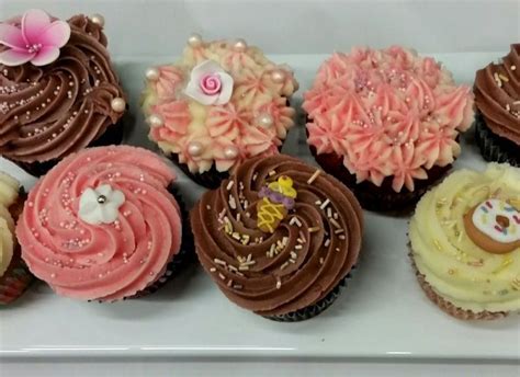 cupcakes simons cakes amazing cakes made fresh daily on the premises in ormond for any occasion