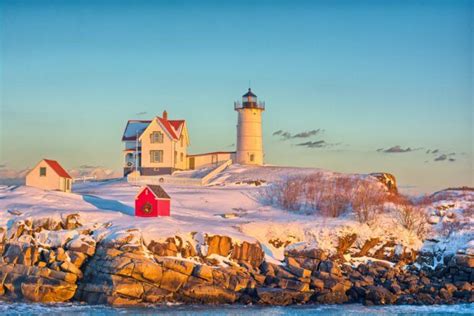 You Must Visit These 8 Awesome Places In Maine This Winter Maine