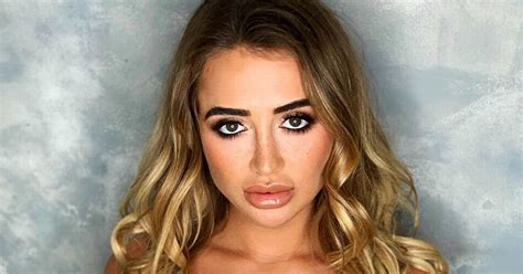Love Island S Georgia Harrison Strips Down To Undies As She Opens Up About Imperfections