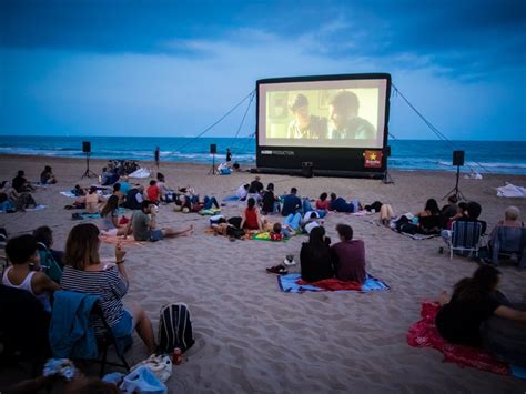 3 Cines Increíbles Donde Disfrutar De Una Película Al Aire Libre En