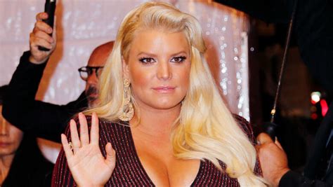 Jessica Simpson Reveals 100 Pound Weight Loss 6 Months After Giving