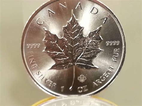 1 Oz Silver Coins “rcm” Royal Canadian Mint Canadian Silver Maple