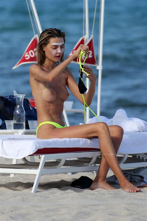 Celebrity Nudeflash Picture Original Alina Baikova Topless