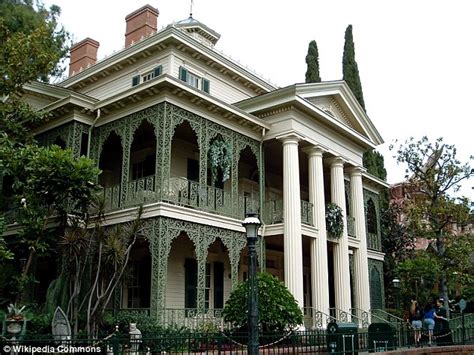 Replica Of Disneys Haunted Mansion Goes On The Market For 873000 Daily Mail Online