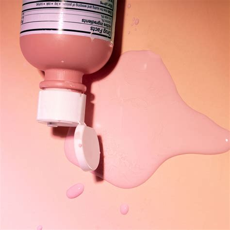 Should You Use Calamine Lotion For Acne