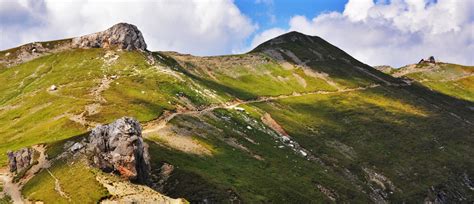 Topul Celor Mai înalte Vârfuri De Munte Din România De Peste 2500 De Metri