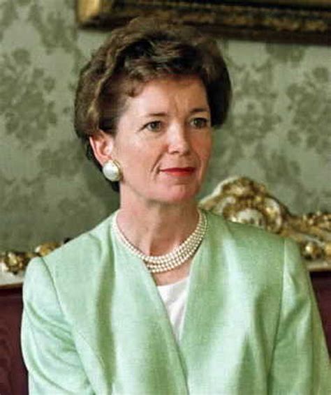 Mary Robinson First Woman President Of The Republic Of Ireland To