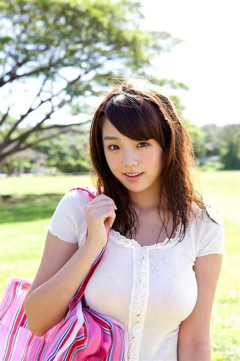 Ai Shinozaki Hot Celebrity Women Model