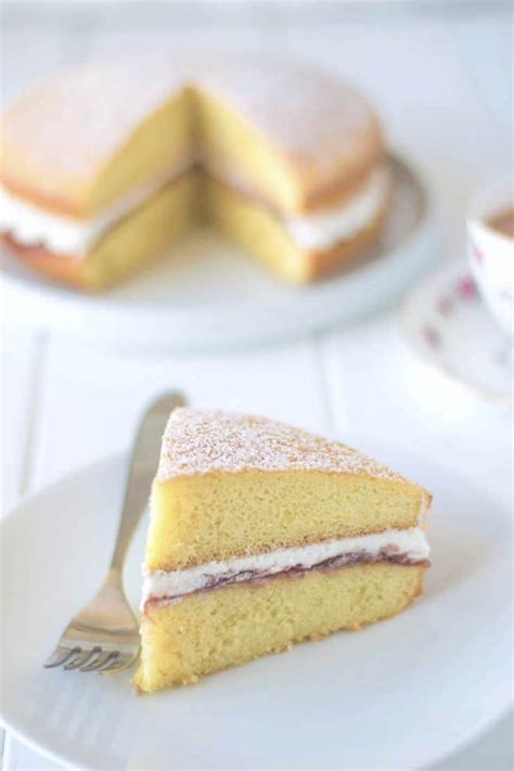 Traditional Victoria Sponge Cake Culinary Ginger