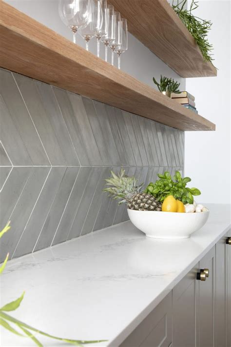 When used sparingly, bold patterns and colours work wonders by drawing the eye to key areas of the room. 62 tiled splashbacks you shouldn't be afraid to use in ...