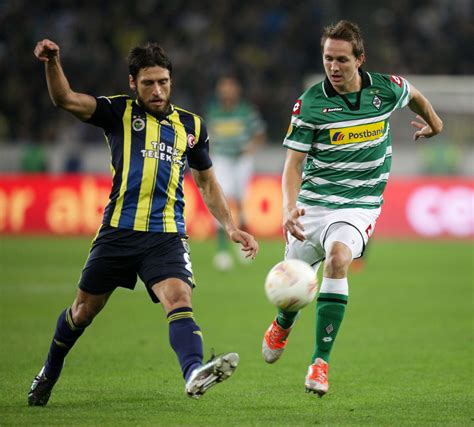 Auch die spieler können es nicht fassen. Europa League: Niederlagen für Gladbach und Stuttgart ...
