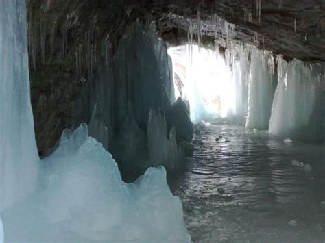 Inside The Most Amazing Ice Caves These Views Are Unreal Ice