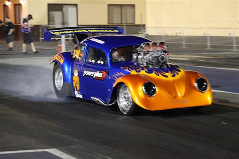 Drag racing car