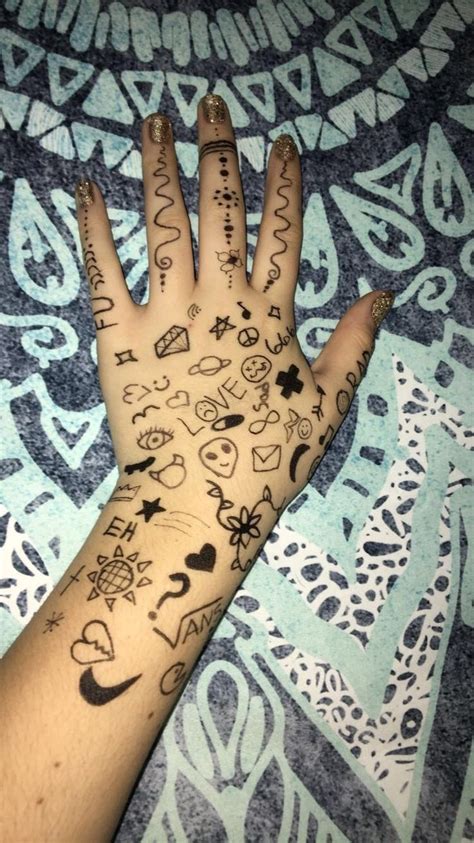 Pin By Clarissa Reep On Tatuajes In 2020 Hand Doodles Doodle Tattoo Sharpie Tattoos