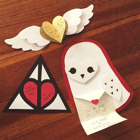 Harry potter valentine's day gifts for her. 12 Magical Harry Potter Themed Valentines Day Cards ...