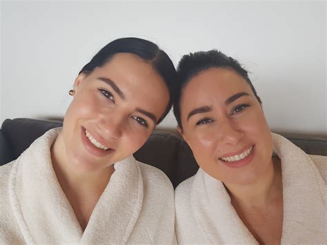 Girls Weekend Pamper Package Includes Massage Facial Body Scrub