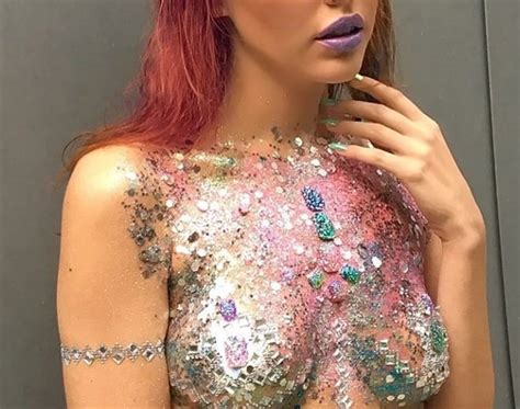 Photos Of Glitter Boobs Because Why The Heck Not