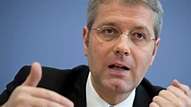 Bundesumweltminister: Röttgen gegen Zuschuss bei Elektroauto-Kauf ...