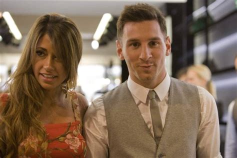 Messi Y Antonella Un Amor Oficial Que Lleva Ya Siete Años