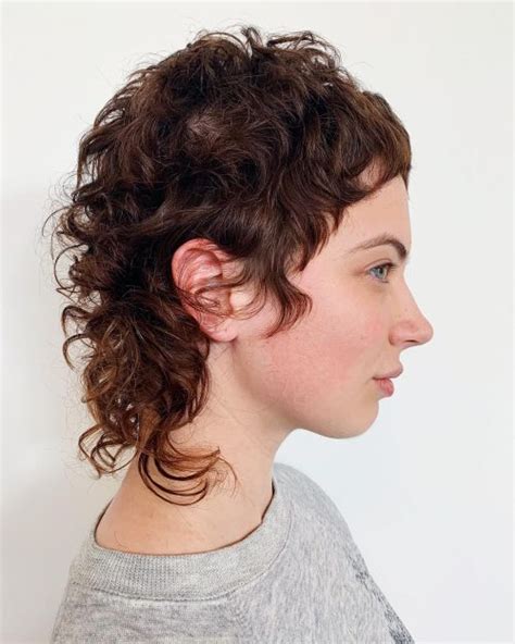 34 greatest short haircuts and hairstyles for thick hair for image source this short article and images androgynous undercut haircuts for curly hair published by josephine rodriguez at april. 13 Modern Androgynous Haircuts for Everyone