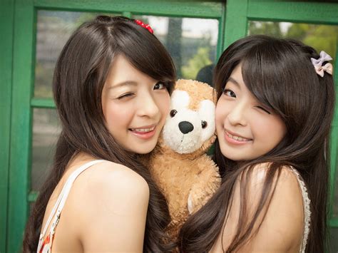 chinese twins beauty girls photo hd wallpaper 09 preview