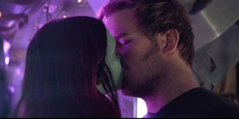 Infinity War Rushed Star-Lord & Gamora's Romance (& Ruined Her Character)