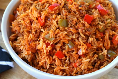 This spanish rice with beef is so good, perfect to serve on its own or as a side dish and all in one pot! Spanish Rice - The Daring Gourmet