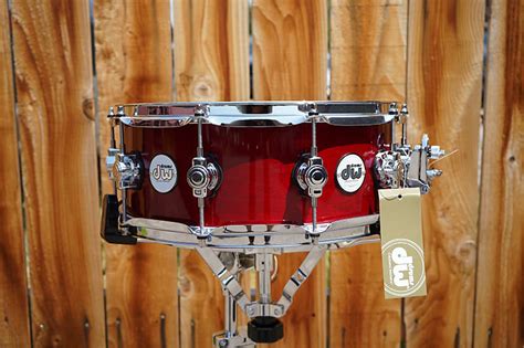 Dw Design Series Cherry Stain Lacquer 10 Lug 55x14 Snare Drum