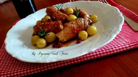 Questi piccoli bocconcini di carne, ripieni di formaggio e salame, saranno un aperitivo originale. Involtini di lonza di maiale con miele uva e melagrana ...