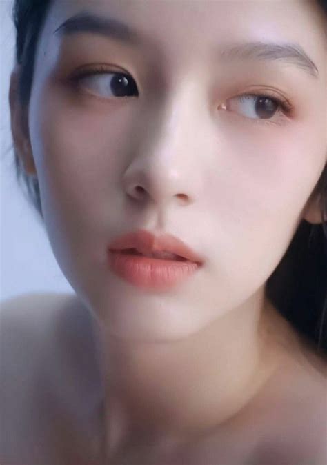 beautiful asian women pretty woman asian beauty korean photoshoot cool makeup looks nude makeup