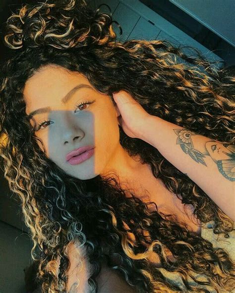 Pin de Carol Queiroz em Curly Hair Jhenifer fogaça Fotos tumblr