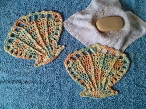 Free Pattern Scallop Seashell Washcloths