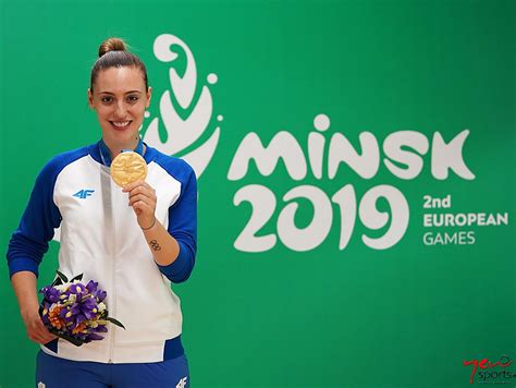 The greek flag bearers for the tokyo olympics were announced on wednesday, with anna korakaki and lefteris petrounias being chosen.read the full … read more on greekreporter.com. Anna Korakaki l'étoile de tir grecque sera la première femme à débuter le relais de la flamme ...