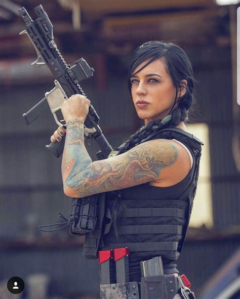 alex zedra model and shooter 💚💜💙💗💟💖💛 military girl girl guns fighter girl