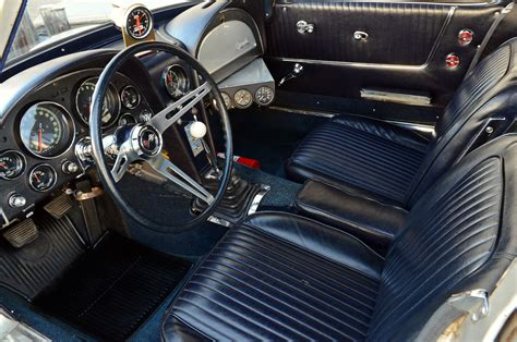 Vintage 1963 Chevrolet Corvette Split Window Coupe Racecar Hot Rod