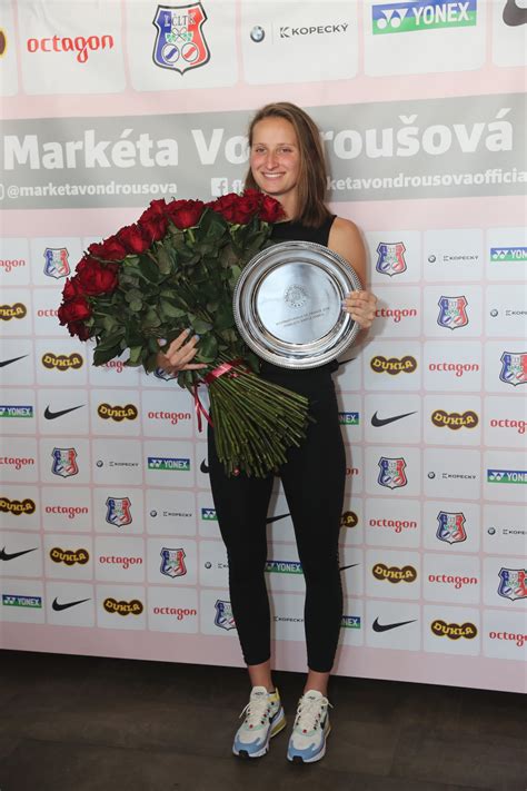 Zprávy, které jí přišly po nepovedeném utkání s karolínou plíškovou byly ale už i na ni silným kafem | instagram GALERIE: Vondroušová by mohla po zranění stihnout úvod ...