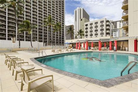 The Twin Fin Hotel In Honolulu Reviews Deals And Hotel Rooms On