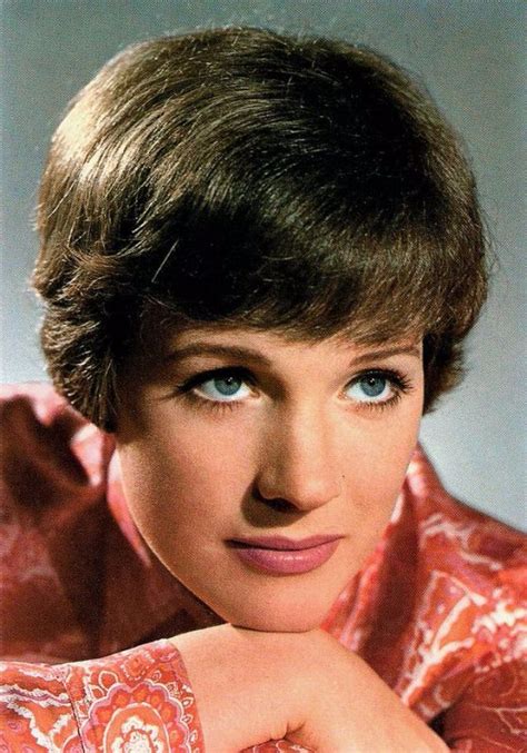 Beautiful Color Photos Of Julie Andrews In The S And S Julie Andrews Actresses