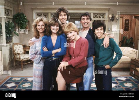 ONE DAY AT A TIME Shelley Fabares Valerie Bertinelli Boyd Gaines
