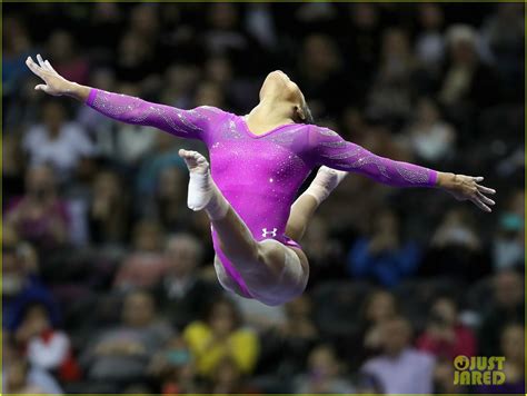 Photo Gabby Douglas Wows With American Cup Floor Routine Photo