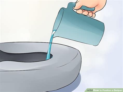 How to Position a Bedpan (with Pictures) - wikiHow