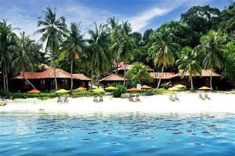 Terletak di pantai timur laut johor, pulau yang tenang ini merupakan percutian pantai yang sempurna. Pulau Sibu destinasi percutian menarik di Johor ...