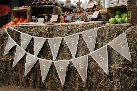 Love This Bunting Seen On Spaceships And Laserbeams Farm Themed