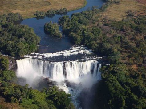 Lumangwe Falls Zambia Edfarmer Bay Lodge Lake Tanganyika Safari