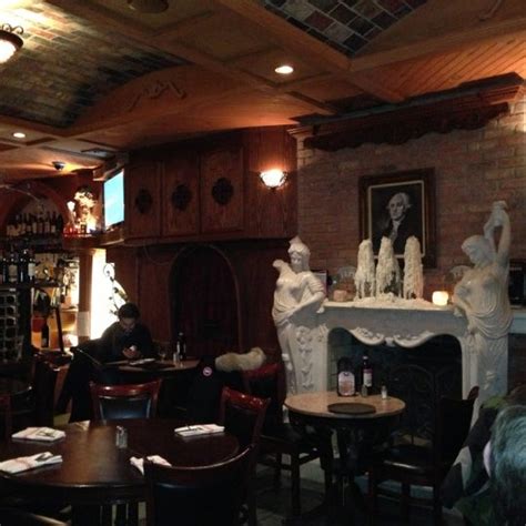 7 Old Fulton Restaurant And Wine Bar Dumbo Brooklyn Ny
