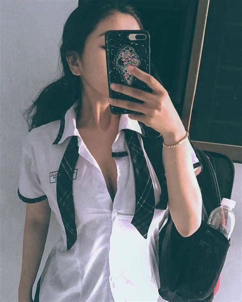 Year Old Vietnamese Girl Popular On Internet With Pretty Face And Voluptuous Figure FunFeed