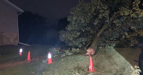 Tornado Downs Trees Damages Homes Cemetery In Fort Atkinson Archive